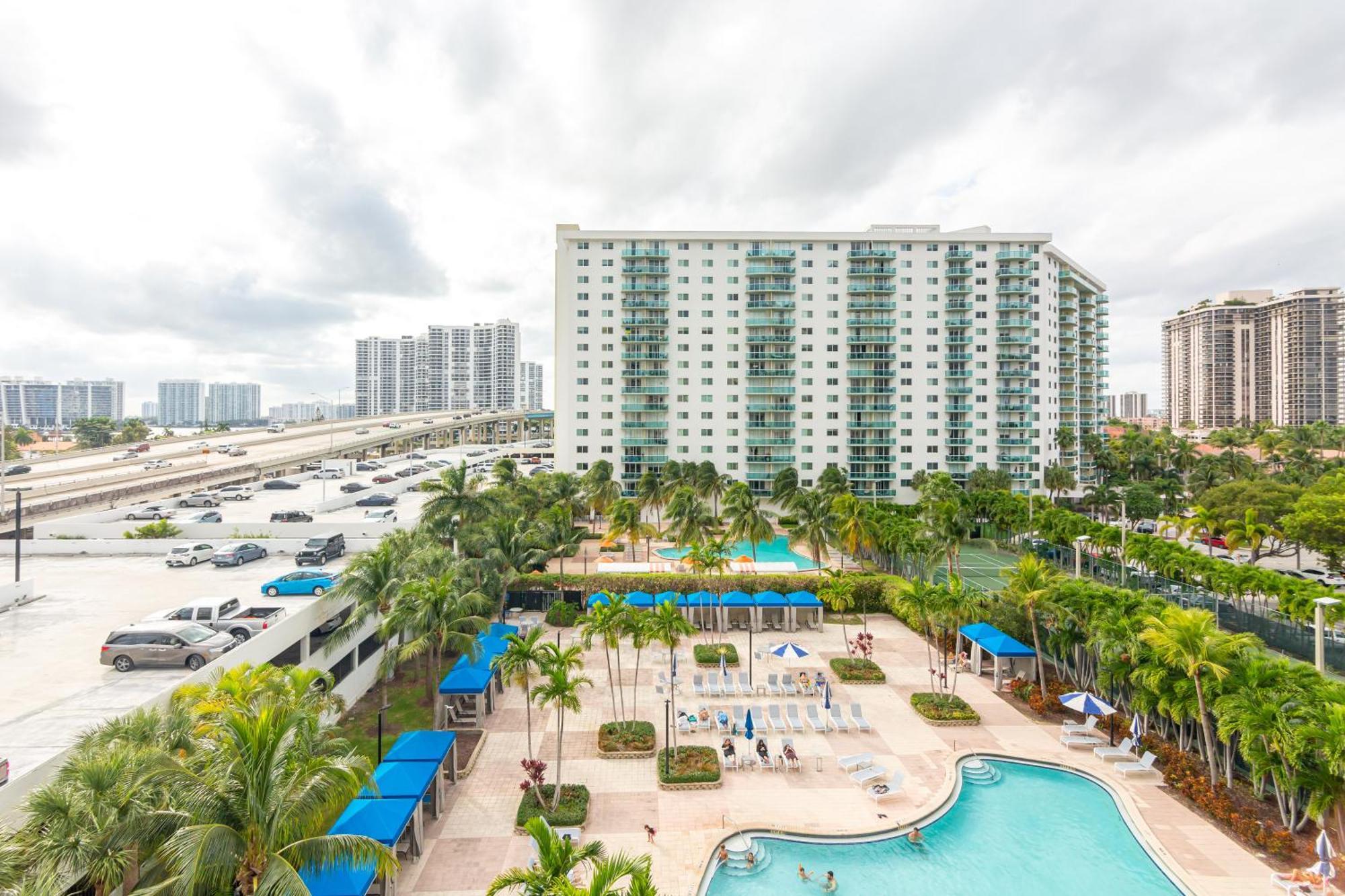 Ocean Reserve Sunny Isles Beach Esterno foto