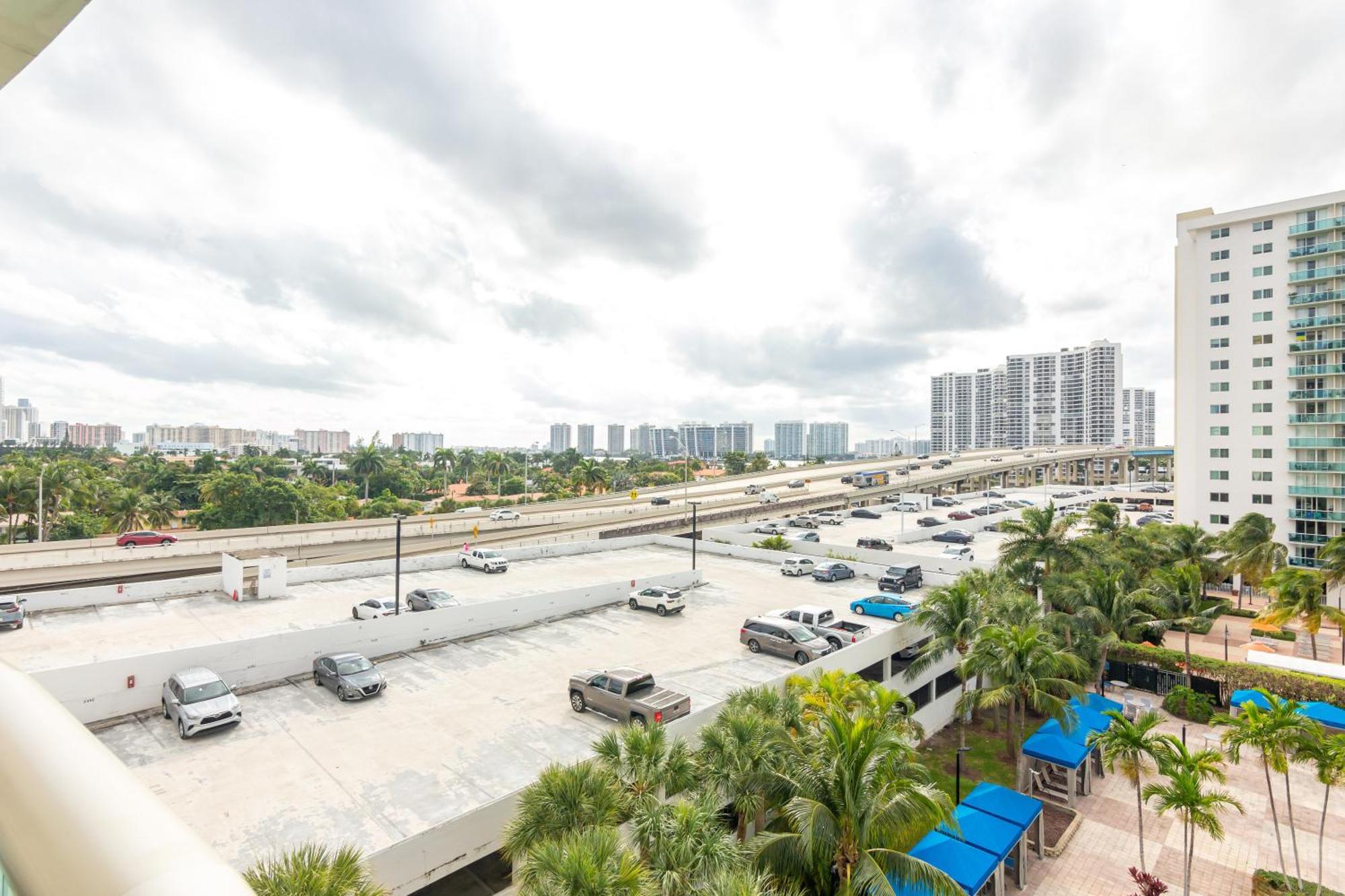 Ocean Reserve Sunny Isles Beach Esterno foto